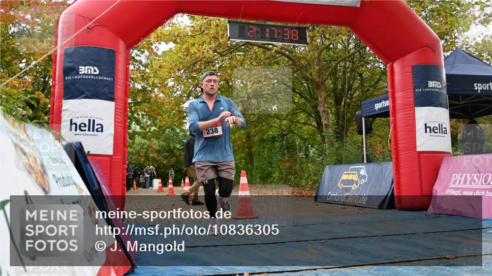 11.10.2026 - Bramfelder Halbmarathon 2026 J. Mangold http://msf.ph/oto/10836305 11.10.2026 11:47:37 Laufen 238 meine-sportfotos.de
