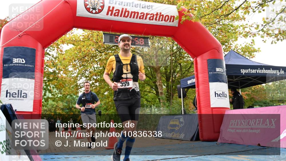 11.10.2026 - Bramfelder Halbmarathon 2026 J. Mangold http://msf.ph/oto/10836338 11.10.2026 11:47:57 Laufen 205, 359, 361 meine-sportfotos.de