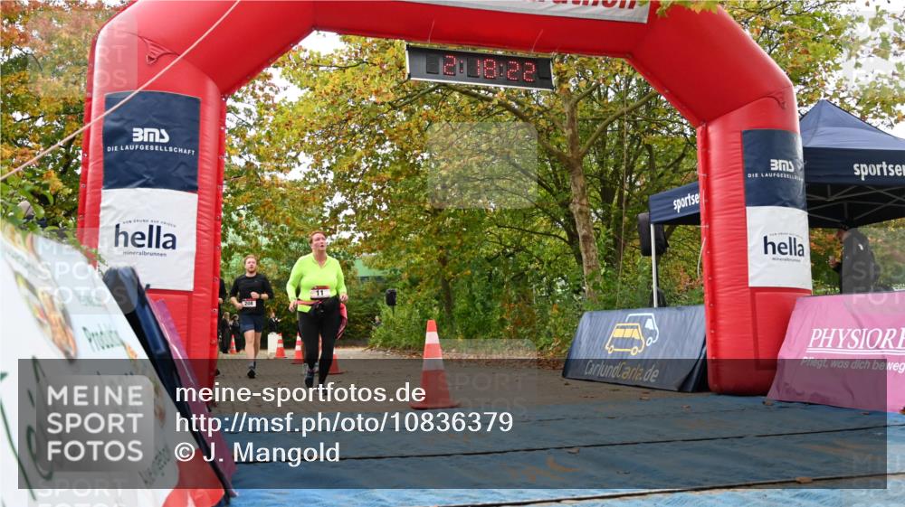 11.10.2026 - Bramfelder Halbmarathon 2026 J. Mangold http://msf.ph/oto/10836379 11.10.2026 11:48:20 Laufen 11, 52, 208, 216, 217 meine-sportfotos.de