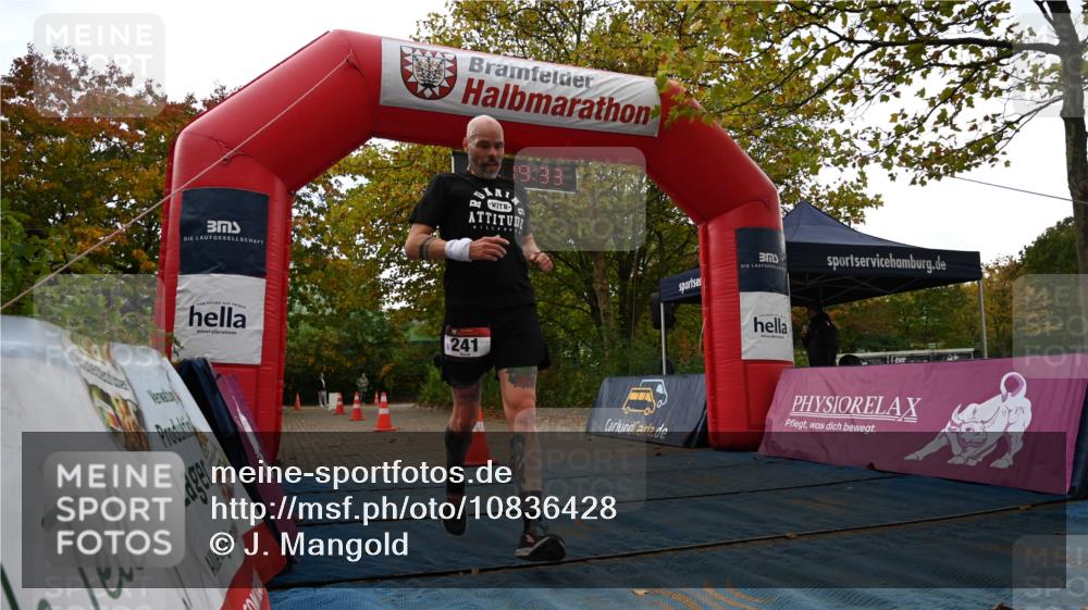 11.10.2026 - Bramfelder Halbmarathon 2026 J. Mangold http://msf.ph/oto/10836428 11.10.2026 11:49:32 Laufen 241 meine-sportfotos.de