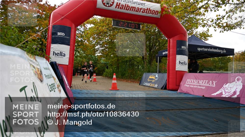 11.10.2026 - Bramfelder Halbmarathon 2026 J. Mangold http://msf.ph/oto/10836430 11.10.2026 11:51:05 Laufen 347 meine-sportfotos.de
