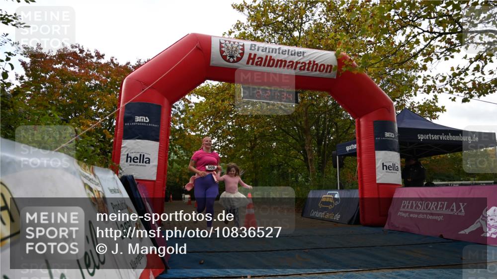 11.10.2026 - Bramfelder Halbmarathon 2026 J. Mangold http://msf.ph/oto/10836527 11.10.2026 11:51:33 Laufen 609, 796 meine-sportfotos.de