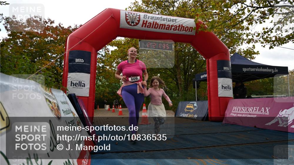 11.10.2026 - Bramfelder Halbmarathon 2026 J. Mangold http://msf.ph/oto/10836535 11.10.2026 11:51:34 Laufen 609 meine-sportfotos.de