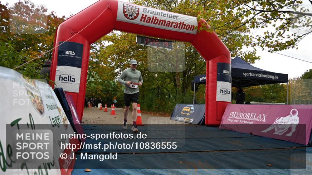 11.10.2026 - Bramfelder Halbmarathon 2026 J. Mangold http://msf.ph/oto/10836555 11.10.2026 11:52:18 Laufen 67 meine-sportfotos.de