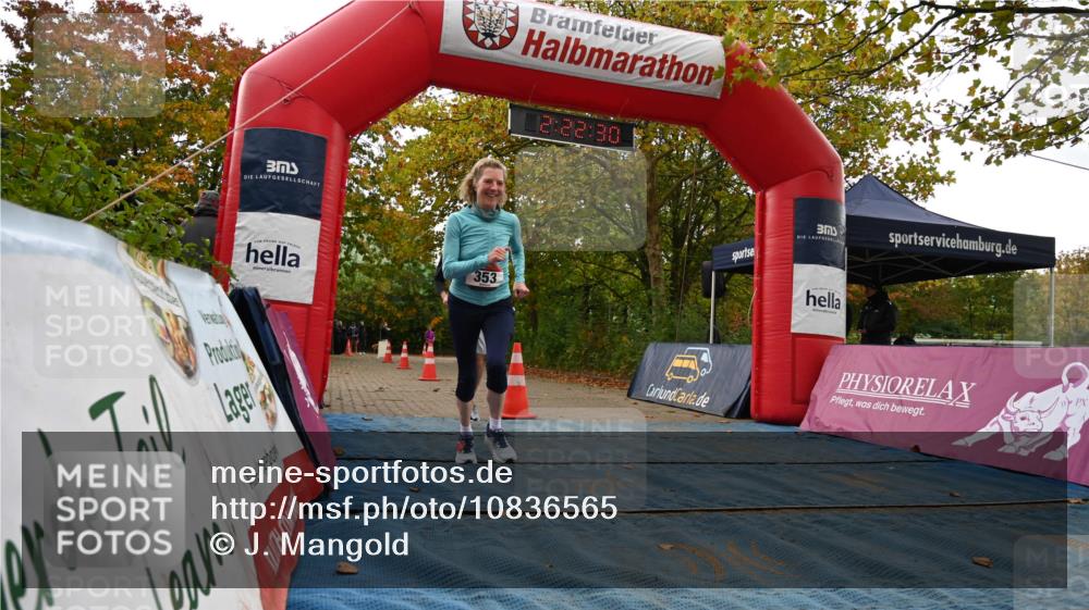 11.10.2026 - Bramfelder Halbmarathon 2026 J. Mangold http://msf.ph/oto/10836565 11.10.2026 11:52:29 Laufen 353, 652 meine-sportfotos.de