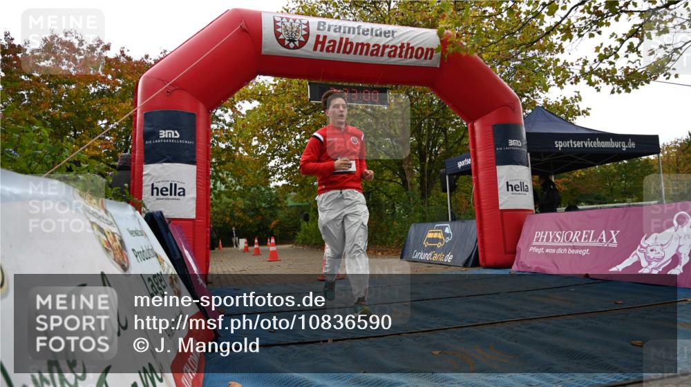 11.10.2026 - Bramfelder Halbmarathon 2026 J. Mangold http://msf.ph/oto/10836590 11.10.2026 11:52:58 Laufen 138, 296, 790 meine-sportfotos.de