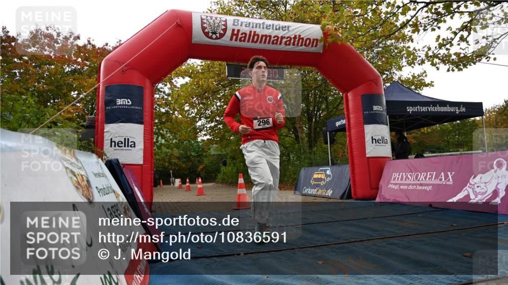 11.10.2026 - Bramfelder Halbmarathon 2026 J. Mangold http://msf.ph/oto/10836591 11.10.2026 11:52:59 Laufen 138, 296, 790 meine-sportfotos.de