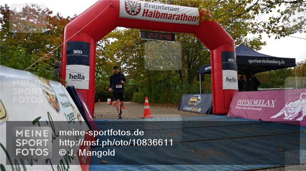 11.10.2026 - Bramfelder Halbmarathon 2026 J. Mangold http://msf.ph/oto/10836611 11.10.2026 11:53:46 Laufen 277 meine-sportfotos.de