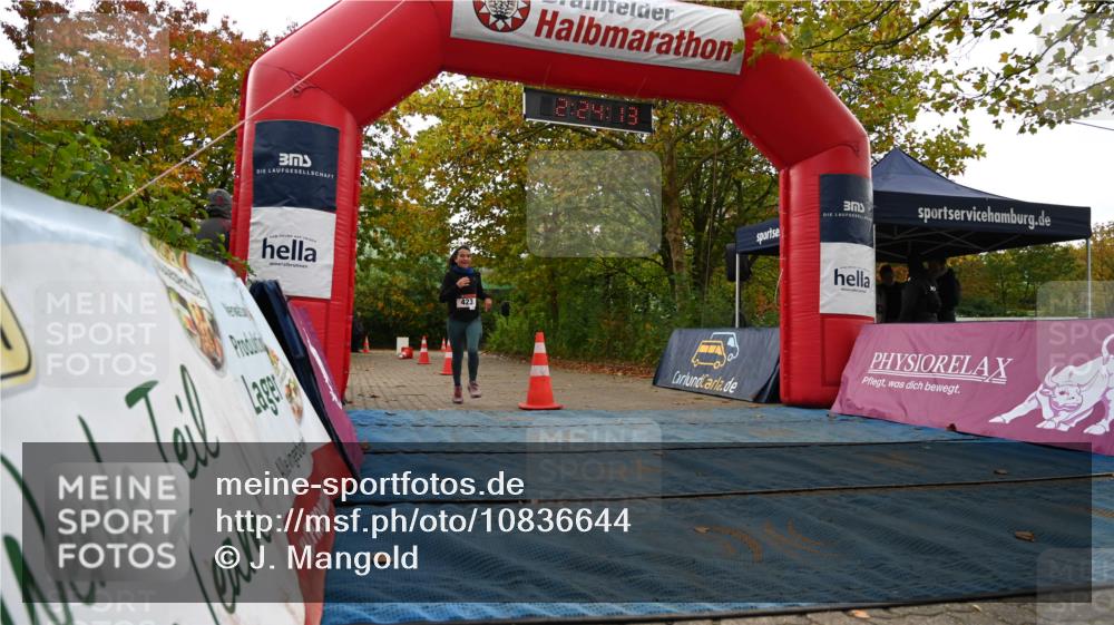 11.10.2026 - Bramfelder Halbmarathon 2026 J. Mangold http://msf.ph/oto/10836644 11.10.2026 11:54:11 Laufen 375, 423 meine-sportfotos.de