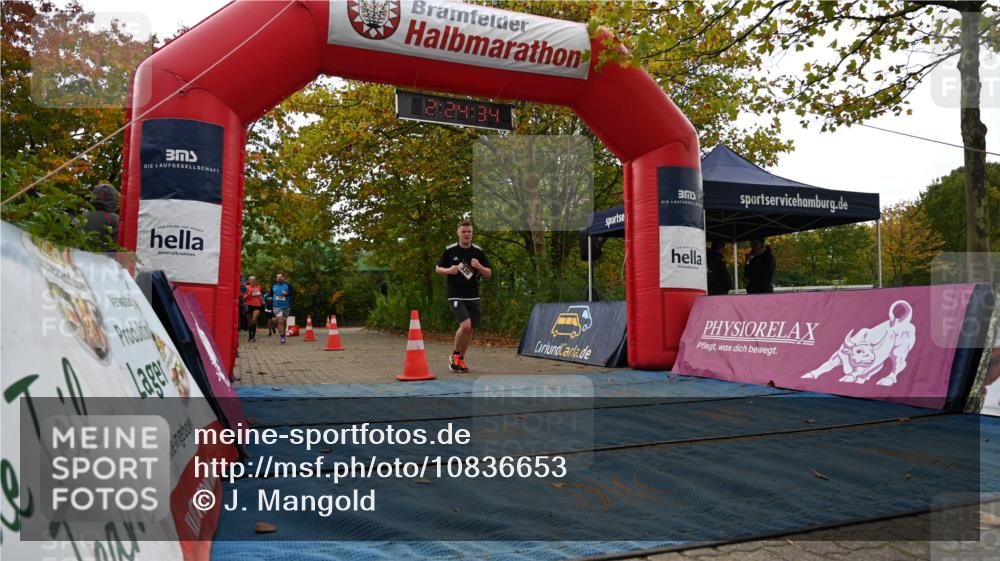 11.10.2026 - Bramfelder Halbmarathon 2026 J. Mangold http://msf.ph/oto/10836653 11.10.2026 11:54:33 Laufen 330, 369, 710, 717 meine-sportfotos.de