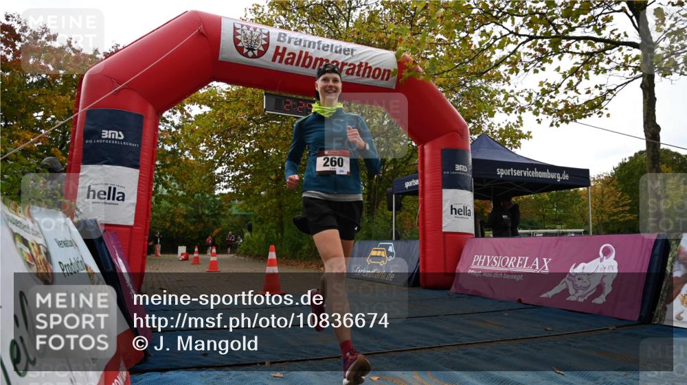 11.10.2026 - Bramfelder Halbmarathon 2026 J. Mangold http://msf.ph/oto/10836674 11.10.2026 11:55:19 Laufen 260 meine-sportfotos.de