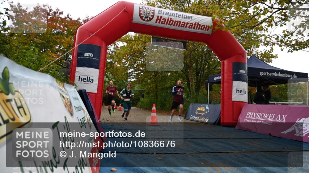 11.10.2026 - Bramfelder Halbmarathon 2026 J. Mangold http://msf.ph/oto/10836676 11.10.2026 11:55:26 Laufen 117, 136, 148 meine-sportfotos.de