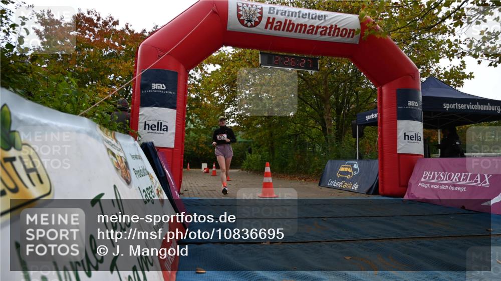 11.10.2026 - Bramfelder Halbmarathon 2026 J. Mangold http://msf.ph/oto/10836695 11.10.2026 11:56:25 Laufen 515 meine-sportfotos.de