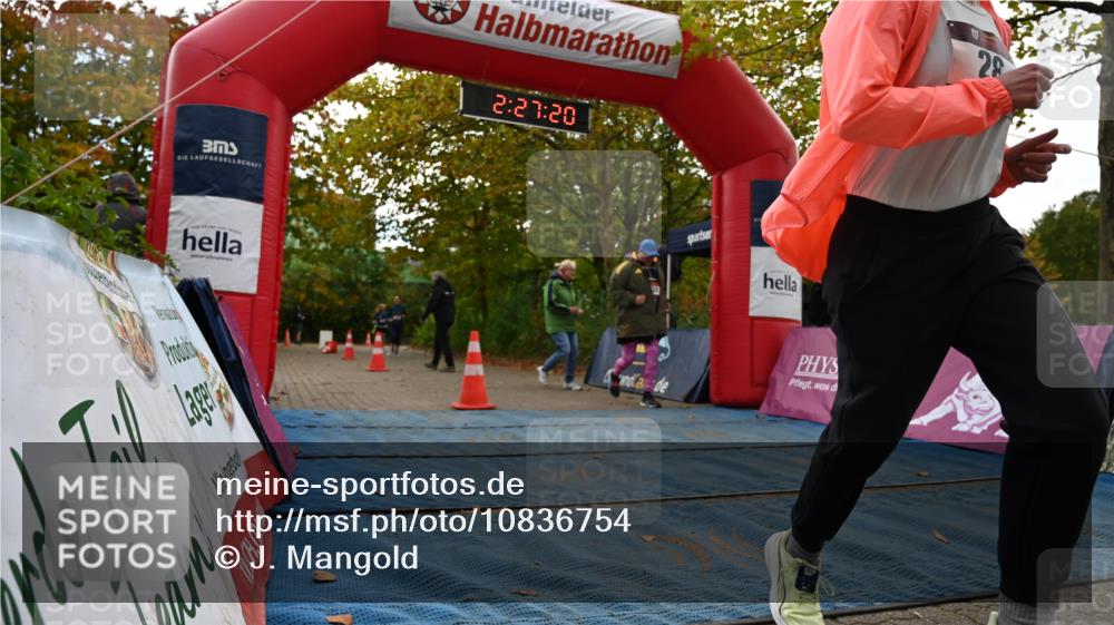 11.10.2026 - Bramfelder Halbmarathon 2026 J. Mangold http://msf.ph/oto/10836754 11.10.2026 11:57:19 Laufen 28, 320, 475, 716 meine-sportfotos.de