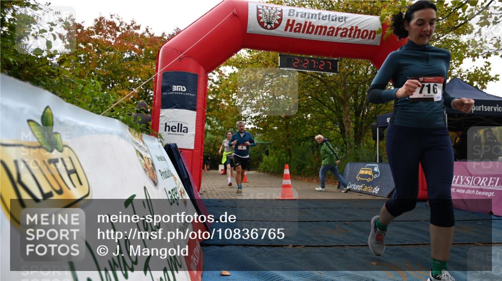 11.10.2026 - Bramfelder Halbmarathon 2026 J. Mangold http://msf.ph/oto/10836765 11.10.2026 11:57:26 Laufen 4, 716, 800 meine-sportfotos.de