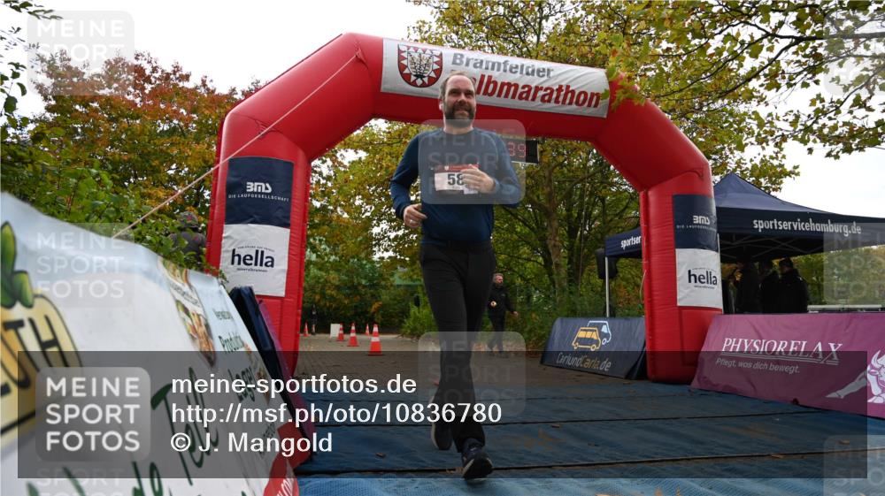 11.10.2026 - Bramfelder Halbmarathon 2026 J. Mangold http://msf.ph/oto/10836780 11.10.2026 11:57:38 Laufen 58 meine-sportfotos.de