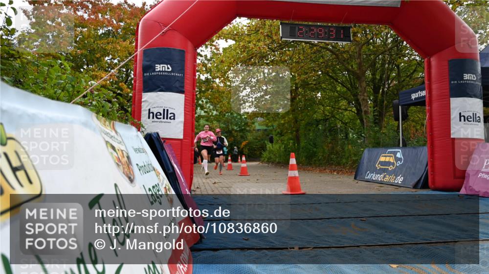 11.10.2026 - Bramfelder Halbmarathon 2026 J. Mangold http://msf.ph/oto/10836860 11.10.2026 11:59:30 Laufen 543, 619, 747 meine-sportfotos.de