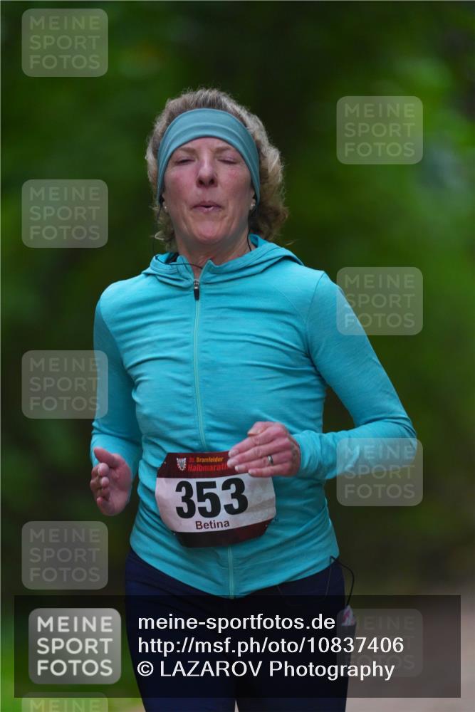11.10.2026 - Bramfelder Halbmarathon 2026 LAZAROV Photography http://msf.ph/oto/10837406 11.10.2026 11:49:56 Laufen 35, 353 meine-sportfotos.de