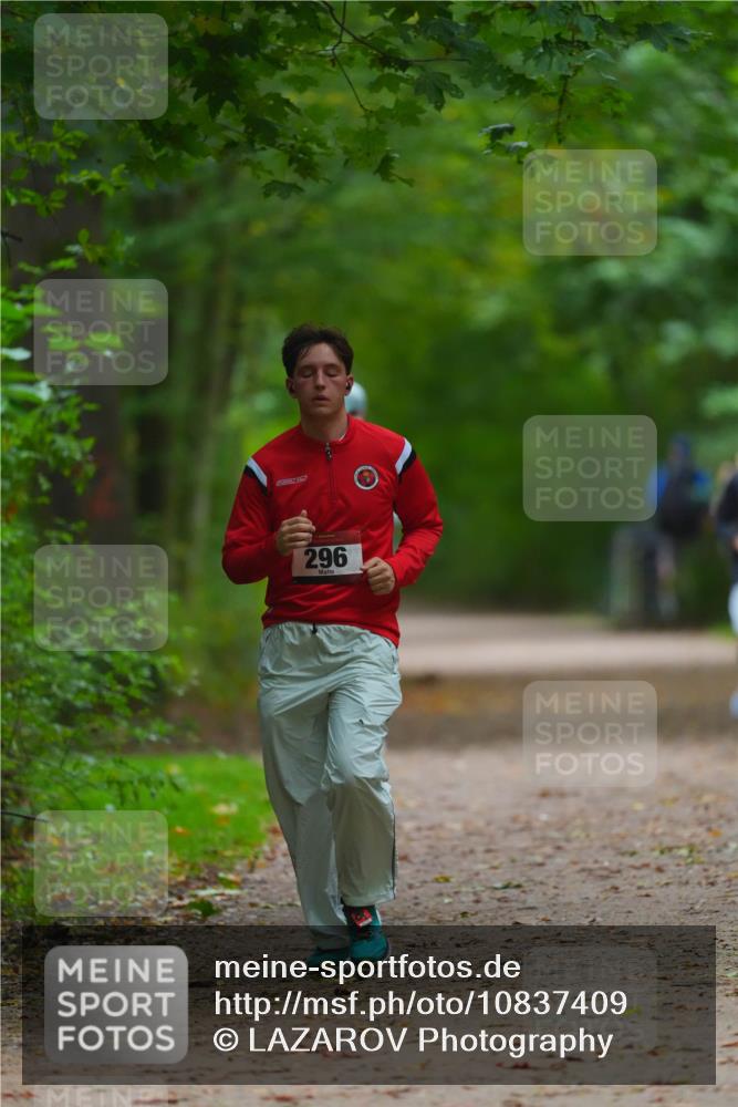 11.10.2026 - Bramfelder Halbmarathon 2026 LAZAROV Photography http://msf.ph/oto/10837409 11.10.2026 11:50:06 Laufen 296 meine-sportfotos.de