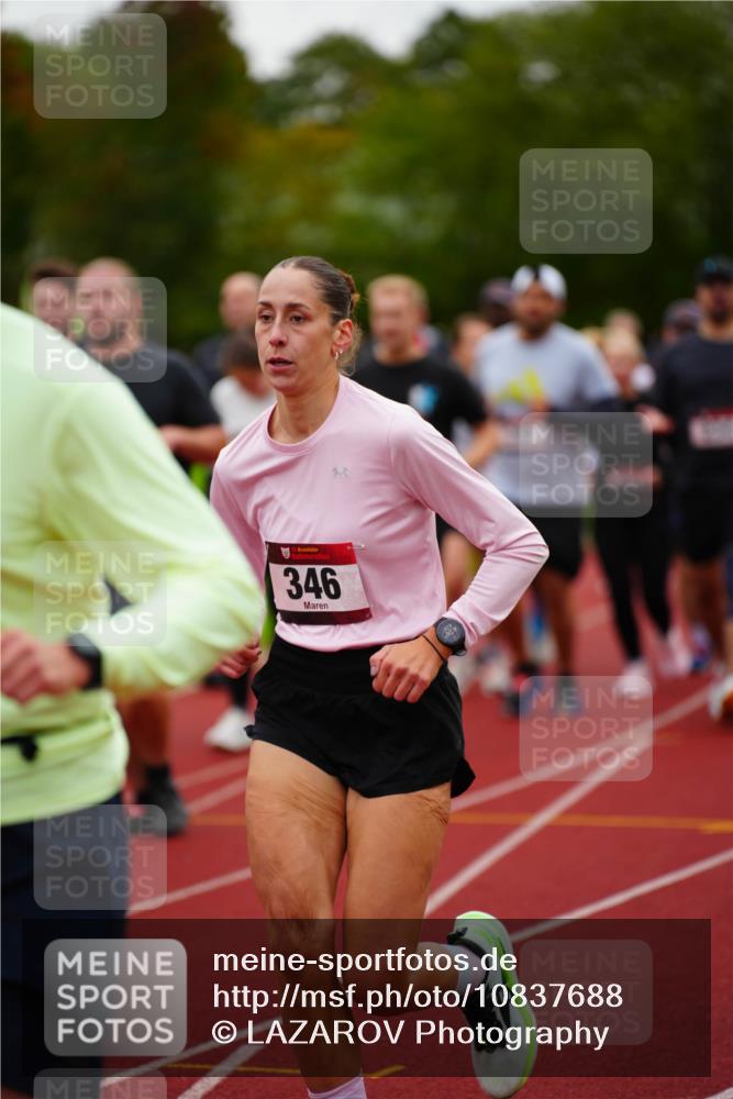 11.10.2026 - Bramfelder Halbmarathon 2026 LAZAROV Photography http://msf.ph/oto/10837688 11.10.2026 09:34:29 Laufen 35, 346 meine-sportfotos.de