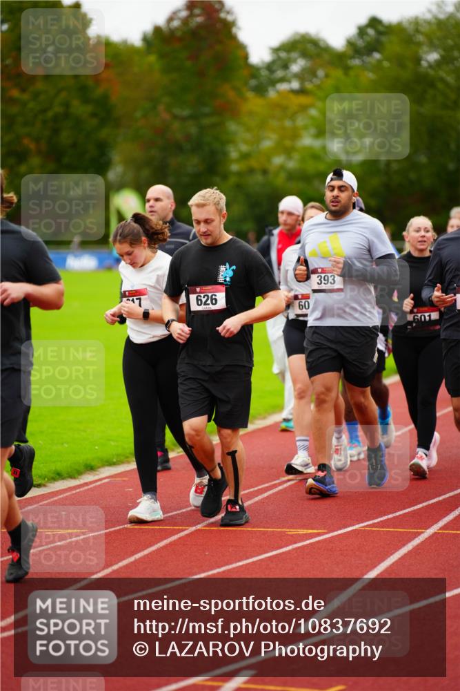 11.10.2026 - Bramfelder Halbmarathon 2026 LAZAROV Photography http://msf.ph/oto/10837692 11.10.2026 09:34:30 Laufen 626, 60, 393, 601 meine-sportfotos.de