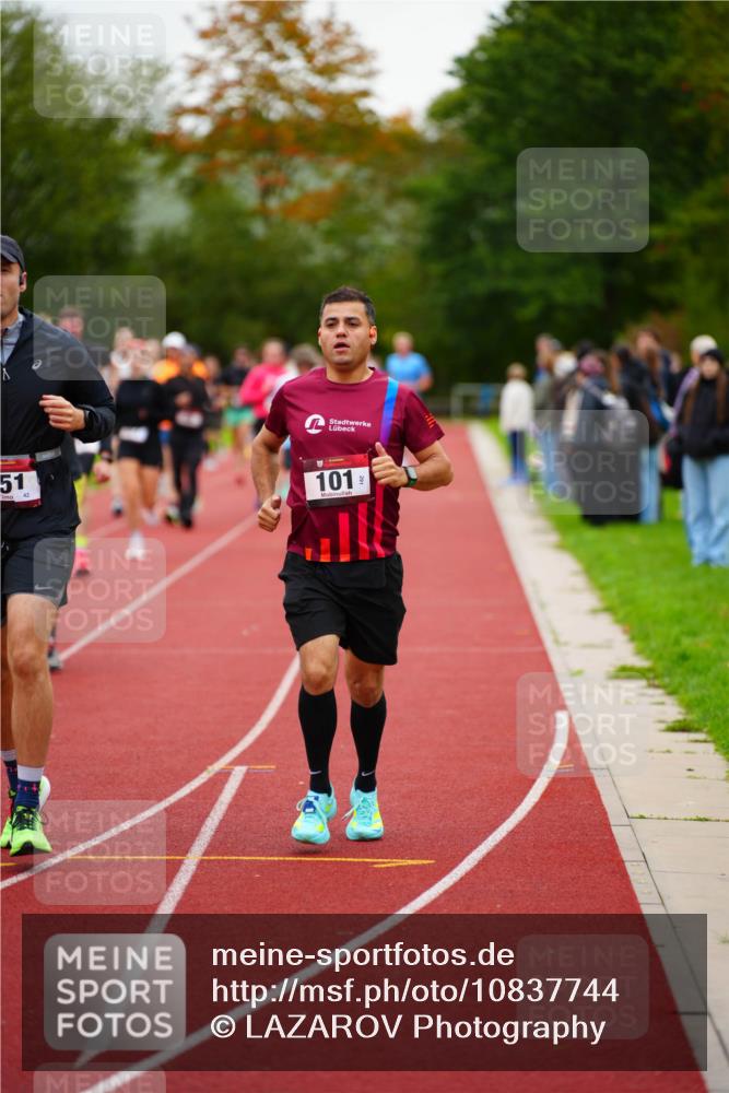 11.10.2026 - Bramfelder Halbmarathon 2026 LAZAROV Photography http://msf.ph/oto/10837744 11.10.2026 09:34:47 Laufen 51, 42, 101 meine-sportfotos.de