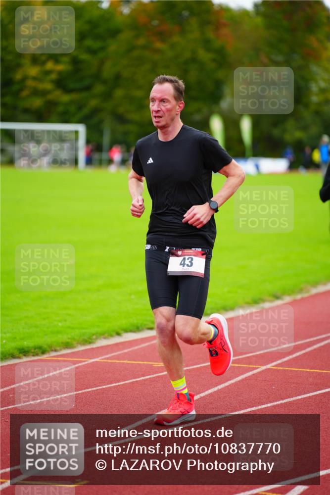 11.10.2026 - Bramfelder Halbmarathon 2026 LAZAROV Photography http://msf.ph/oto/10837770 11.10.2026 09:34:53 Laufen 43 meine-sportfotos.de