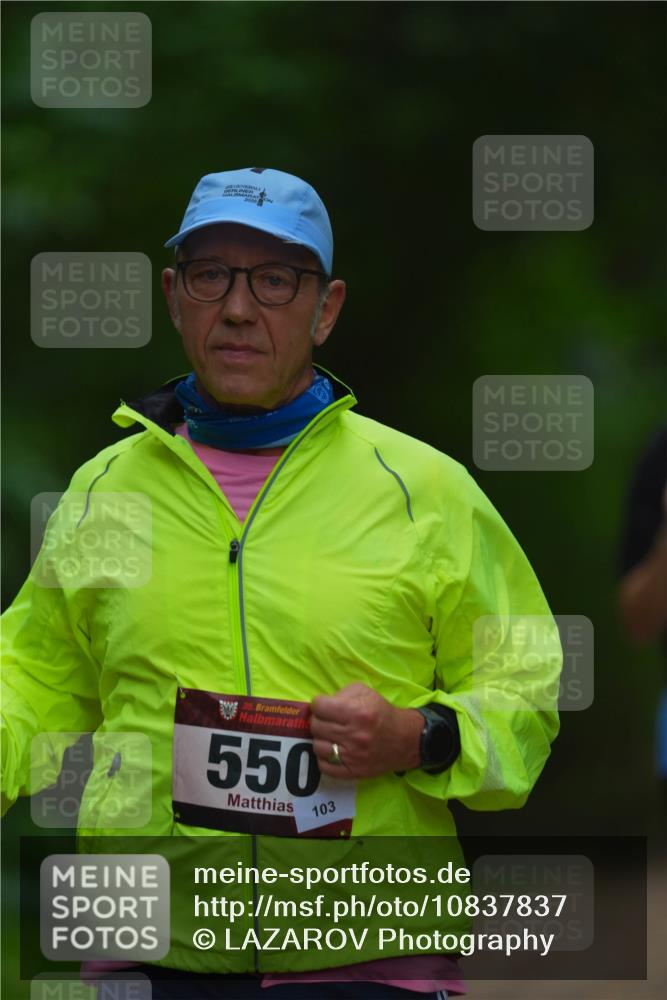 11.10.2026 - Bramfelder Halbmarathon 2026 LAZAROV Photography http://msf.ph/oto/10837837 11.10.2026 11:58:09 Laufen 35, 550 meine-sportfotos.de