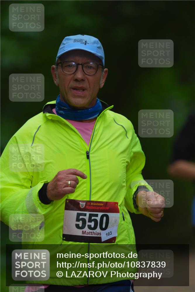 11.10.2026 - Bramfelder Halbmarathon 2026 LAZAROV Photography http://msf.ph/oto/10837839 11.10.2026 11:58:09 Laufen 2026, 35, 550, 103 meine-sportfotos.de