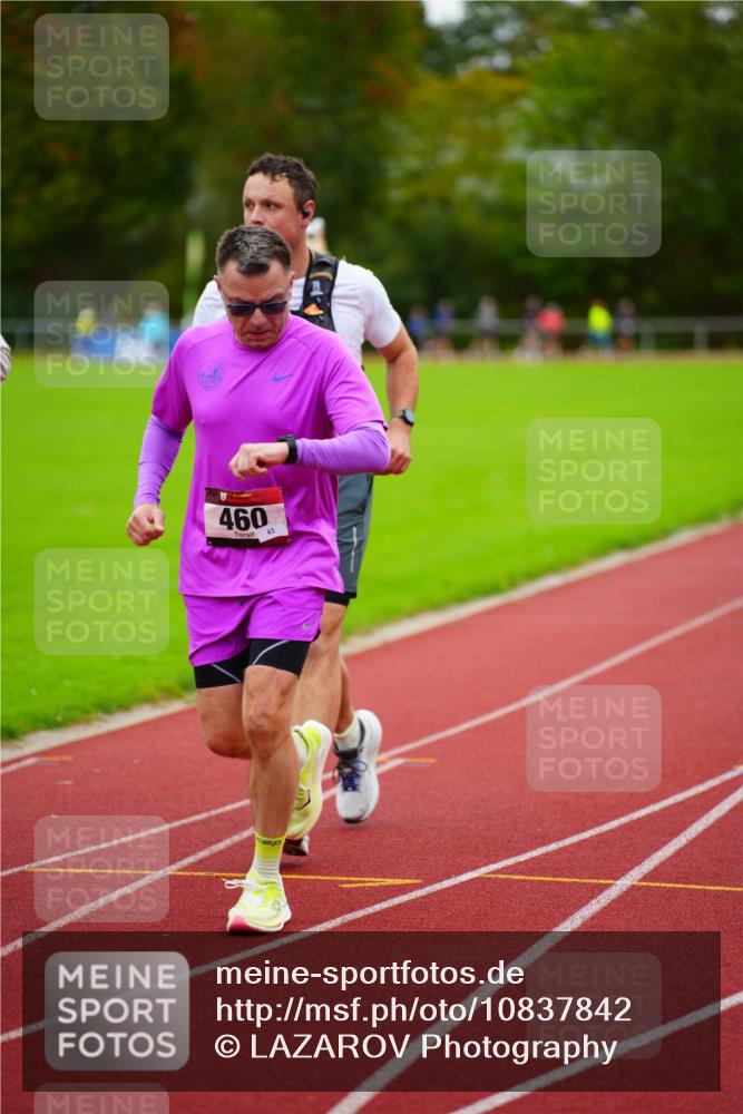 11.10.2026 - Bramfelder Halbmarathon 2026 LAZAROV Photography http://msf.ph/oto/10837842 11.10.2026 09:35:09 Laufen 460, 43 meine-sportfotos.de