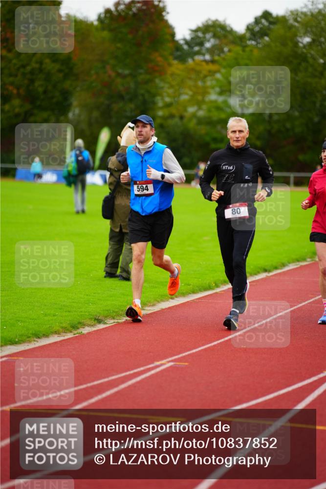 11.10.2026 - Bramfelder Halbmarathon 2026 LAZAROV Photography http://msf.ph/oto/10837852 11.10.2026 09:35:13 Laufen 594, 16, 80 meine-sportfotos.de