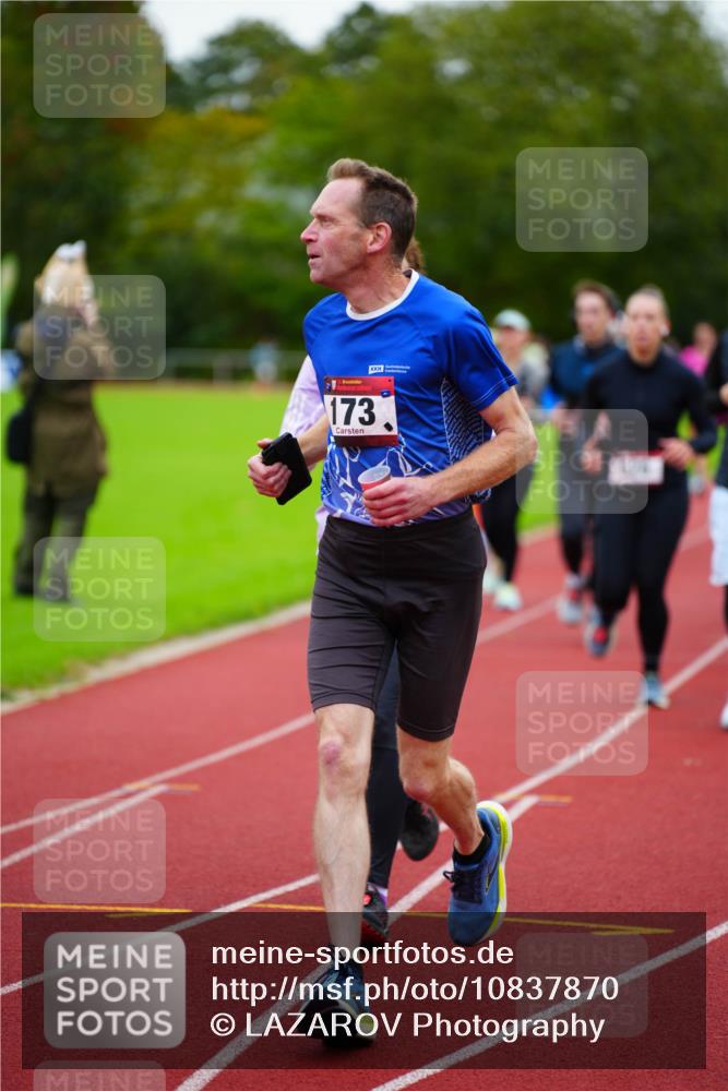 11.10.2026 - Bramfelder Halbmarathon 2026 LAZAROV Photography http://msf.ph/oto/10837870 11.10.2026 09:35:16 Laufen 173 meine-sportfotos.de