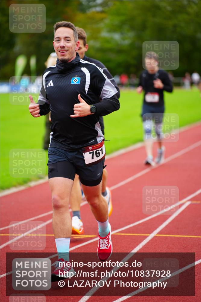 11.10.2026 - Bramfelder Halbmarathon 2026 LAZAROV Photography http://msf.ph/oto/10837928 11.10.2026 09:35:29 Laufen 761 meine-sportfotos.de