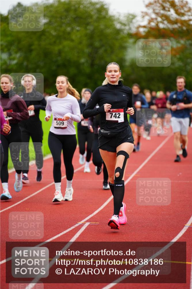 11.10.2026 - Bramfelder Halbmarathon 2026 LAZAROV Photography http://msf.ph/oto/10838186 11.10.2026 09:36:33 Laufen 509, 742 meine-sportfotos.de