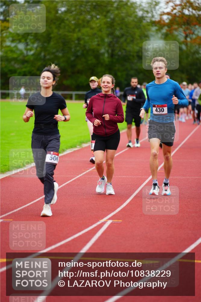 11.10.2026 - Bramfelder Halbmarathon 2026 LAZAROV Photography http://msf.ph/oto/10838229 11.10.2026 09:36:43 Laufen 430, 506 meine-sportfotos.de