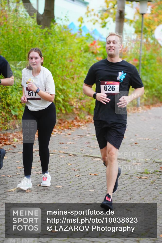 11.10.2026 - Bramfelder Halbmarathon 2026 LAZAROV Photography http://msf.ph/oto/10838623 11.10.2026 10:15:04 Laufen 617, 626 meine-sportfotos.de