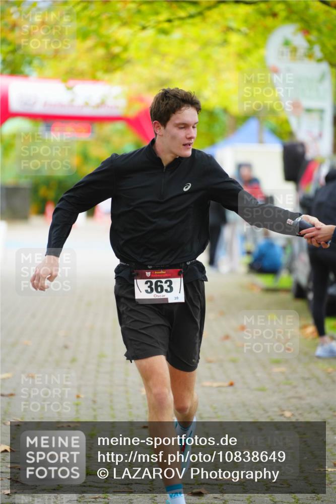11.10.2026 - Bramfelder Halbmarathon 2026 LAZAROV Photography http://msf.ph/oto/10838649 11.10.2026 10:16:51 Laufen 363, 39 meine-sportfotos.de