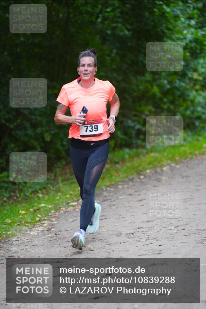 11.10.2026 - Bramfelder Halbmarathon 2026 LAZAROV Photography http://msf.ph/oto/10839288 11.10.2026 11:54:07 Laufen 739 meine-sportfotos.de