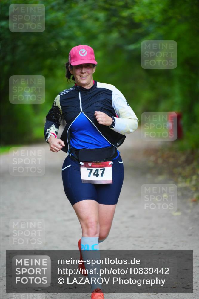 11.10.2026 - Bramfelder Halbmarathon 2026 LAZAROV Photography http://msf.ph/oto/10839442 11.10.2026 11:57:20 Laufen 747 meine-sportfotos.de