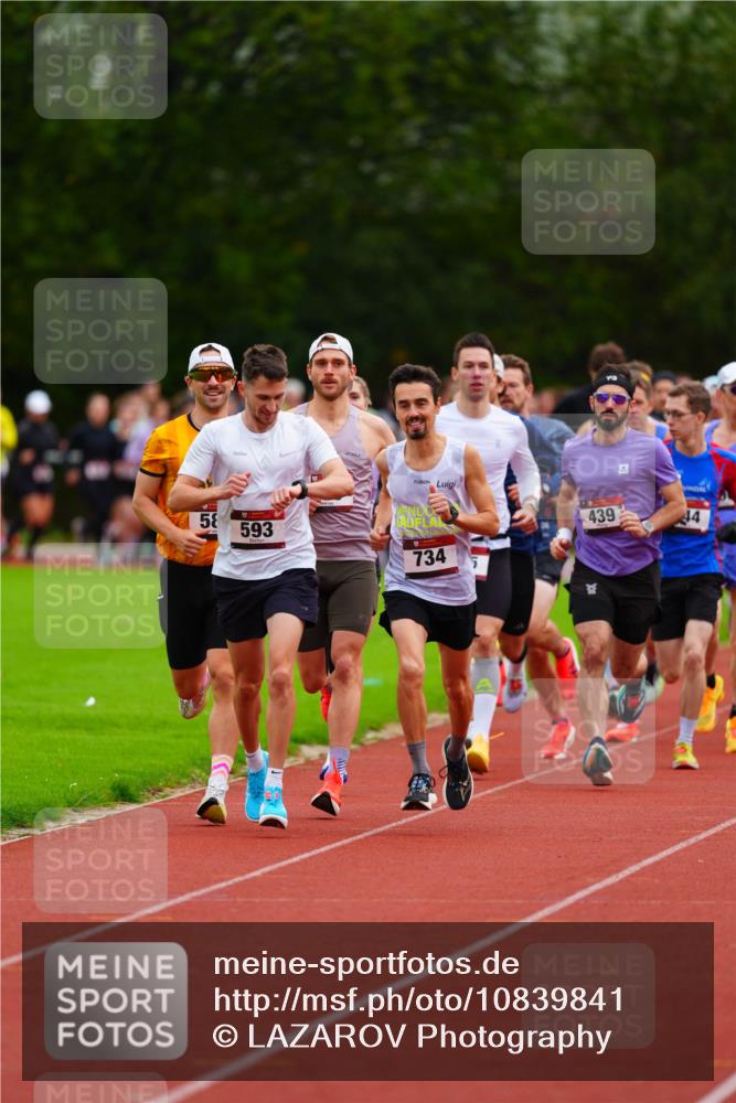 11.10.2026 - Bramfelder Halbmarathon 2026 LAZAROV Photography http://msf.ph/oto/10839841 11.10.2026 09:30:22 Laufen 58, 593, 734, 439, 44 meine-sportfotos.de