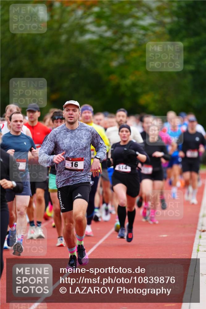 11.10.2026 - Bramfelder Halbmarathon 2026 LAZAROV Photography http://msf.ph/oto/10839876 11.10.2026 09:30:45 Laufen 16, 614 meine-sportfotos.de