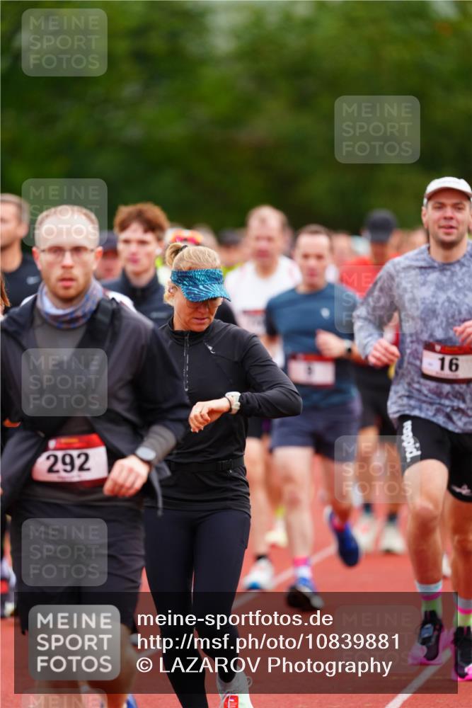 11.10.2026 - Bramfelder Halbmarathon 2026 LAZAROV Photography http://msf.ph/oto/10839881 11.10.2026 09:30:47 Laufen 292, 16 meine-sportfotos.de