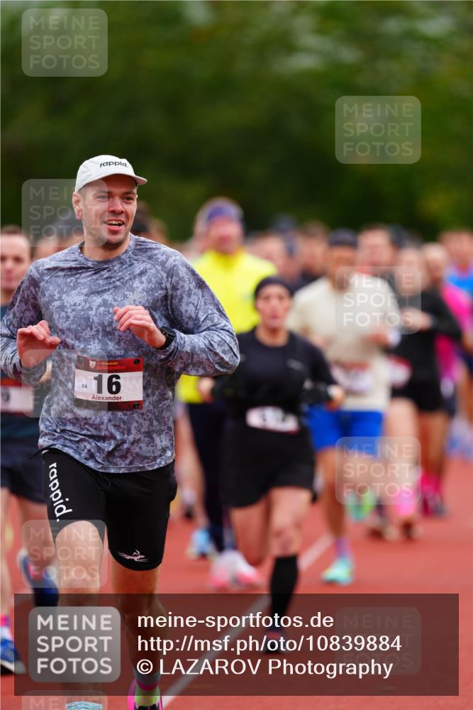 11.10.2026 - Bramfelder Halbmarathon 2026 LAZAROV Photography http://msf.ph/oto/10839884 11.10.2026 09:30:48 Laufen 64, 35, 16 meine-sportfotos.de