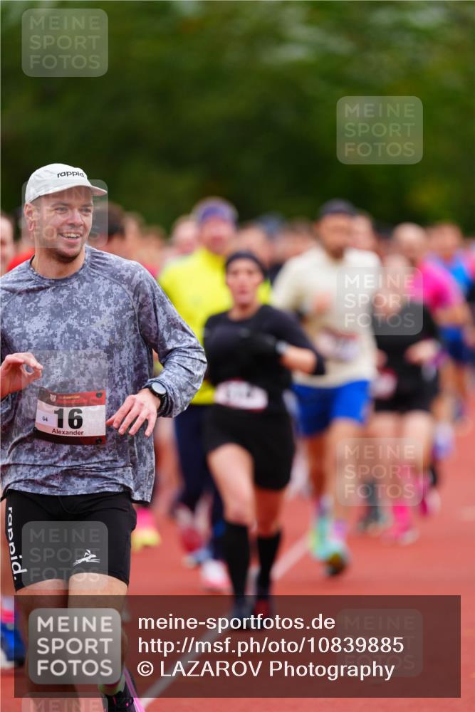 11.10.2026 - Bramfelder Halbmarathon 2026 LAZAROV Photography http://msf.ph/oto/10839885 11.10.2026 09:30:49 Laufen 64, 35, 16 meine-sportfotos.de