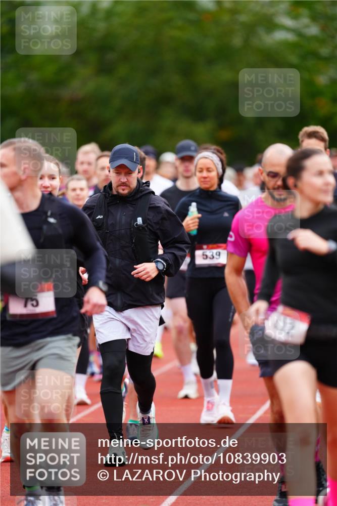 11.10.2026 - Bramfelder Halbmarathon 2026 LAZAROV Photography http://msf.ph/oto/10839903 11.10.2026 09:30:55 Laufen 15, 539, 132 meine-sportfotos.de