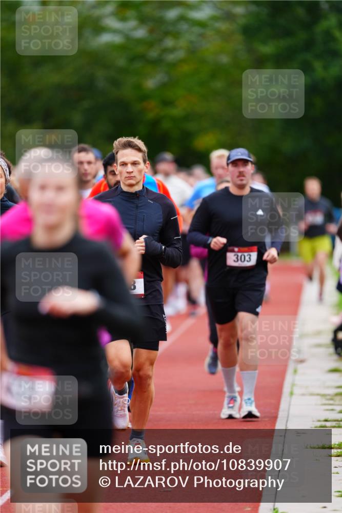 11.10.2026 - Bramfelder Halbmarathon 2026 LAZAROV Photography http://msf.ph/oto/10839907 11.10.2026 09:30:57 Laufen 303 meine-sportfotos.de