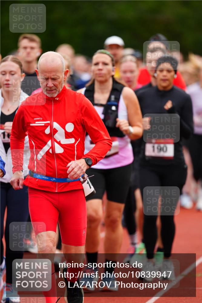 11.10.2026 - Bramfelder Halbmarathon 2026 LAZAROV Photography http://msf.ph/oto/10839947 11.10.2026 09:31:17 Laufen 190 meine-sportfotos.de