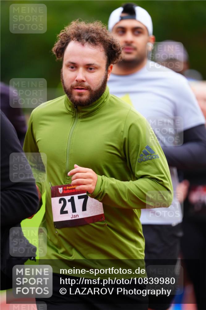 11.10.2026 - Bramfelder Halbmarathon 2026 LAZAROV Photography http://msf.ph/oto/10839980 11.10.2026 09:31:38 Laufen 35, 217 meine-sportfotos.de