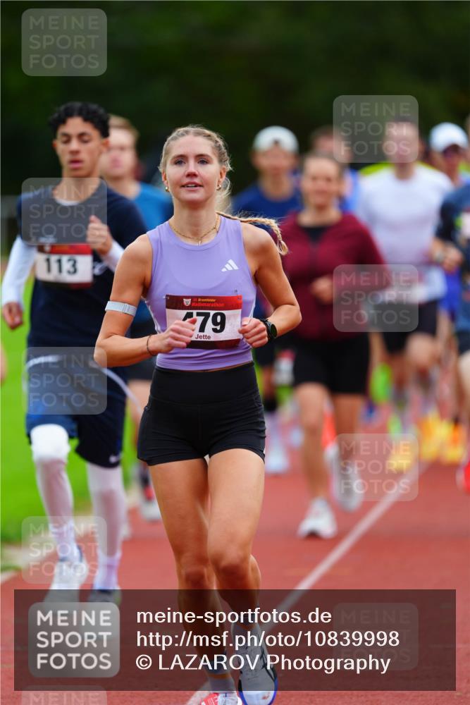 11.10.2026 - Bramfelder Halbmarathon 2026 LAZAROV Photography http://msf.ph/oto/10839998 11.10.2026 09:32:01 Laufen 113, 35, 79 meine-sportfotos.de