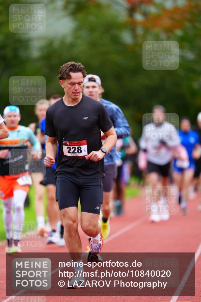 11.10.2026 - Bramfelder Halbmarathon 2026 LAZAROV Photography http://msf.ph/oto/10840020 11.10.2026 09:32:16 Laufen 35, 228 meine-sportfotos.de